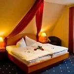 Zur Linde Hotel Heede