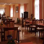 Zur Linde Hotel Heede