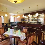 Zur Linde Hotel