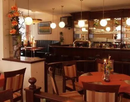 Отель Zur Linde