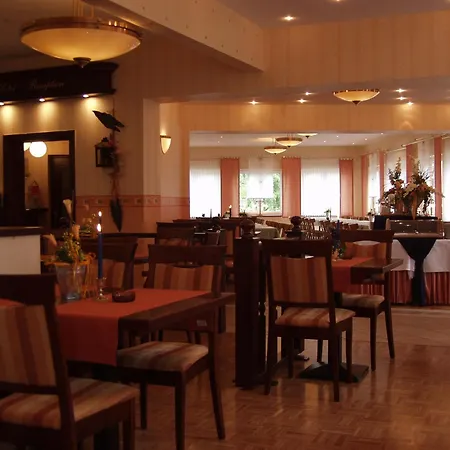 Zur Linde Hotel