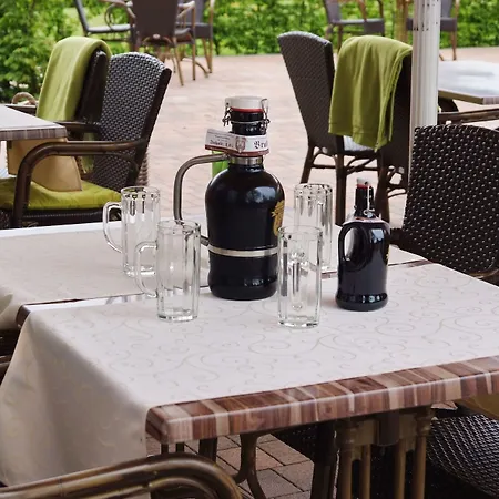 Zur Linde Hotel 3*