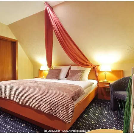 Hotel Zur Linde 3*